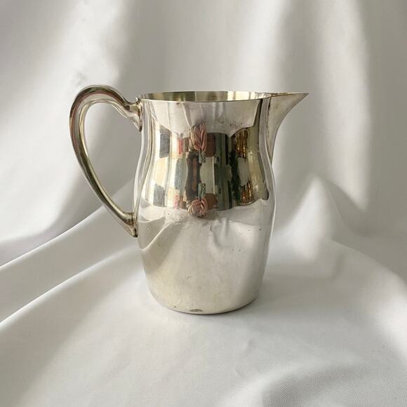 Vintage Silver-Plated Creamer Pitcher - Classic Tableware Accent - Picture 2 of 10